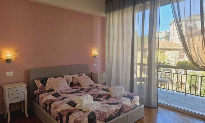 La Spezia Apartment | Queen chic Apartment 2