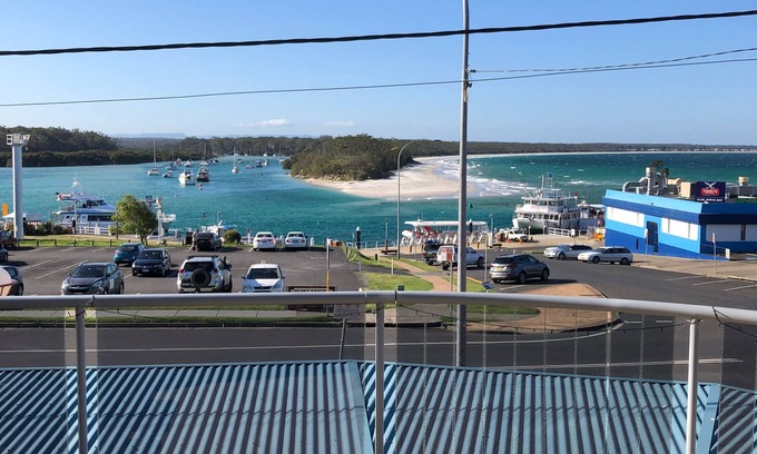 Huskisson Apartment | Quelle Vue HUSKISSON - Means What a View in French - The only place to stay