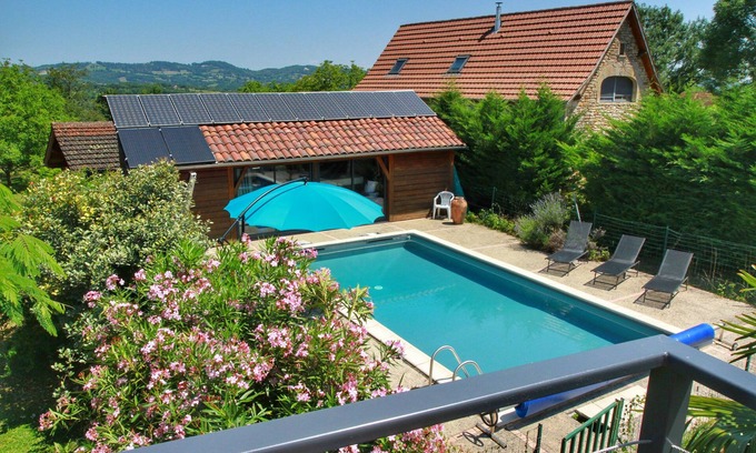 Issepts House | Quercynoise House with swimming pool : ideal for family and friends