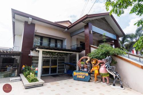 Candelaria Hotel | Quezon Premier Hotel - Candelaria
