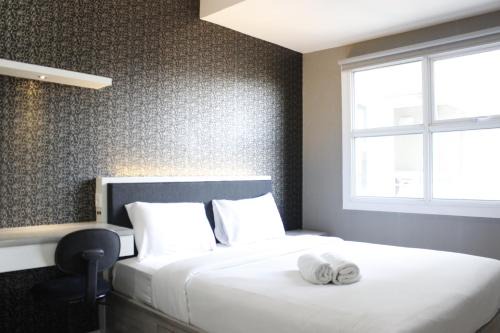 Hegarmanah Apartment | Quiet 2BR Apartment @ Parahyangan Residence Apartement with Mountain View By Travelio