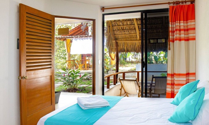 Mazunte House | QUIET A/C room bathroom & terrace private wifi