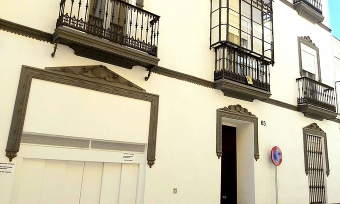 San Lorenzo Apartment | Quiet apartment with free parking in Seville city center