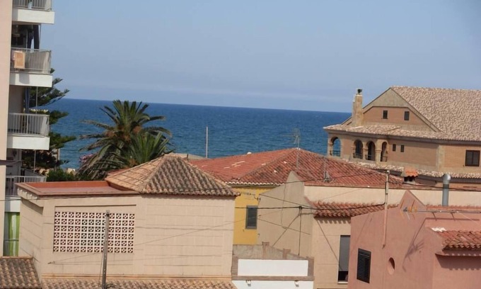 Platja de Piles Apartment | quiet beach apartment nº licenci a AT-39748-V