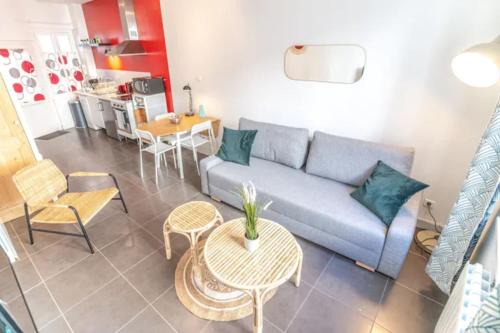 Saint Michel - Mairie Apartment | Quiet & central duplex apartment Wifi near Rhône & Parc Blandan
