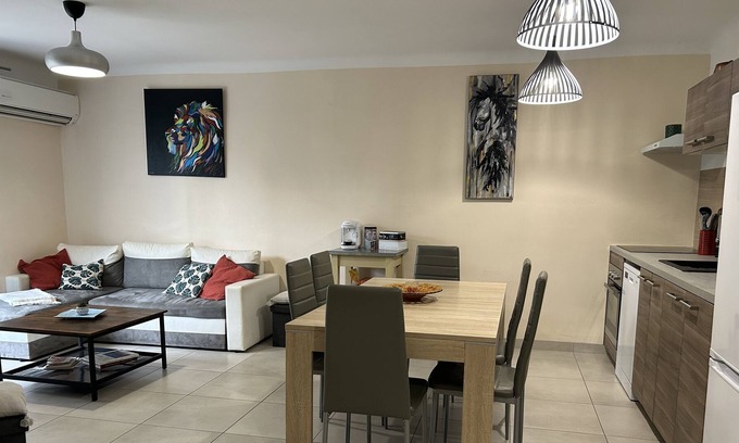Velaux Villa | Quiet charming villa with terrace and garden