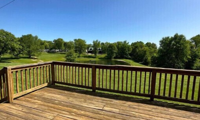 Glouster Cottage | Quiet Cottage in the heart of Burr Oak State Park - #3