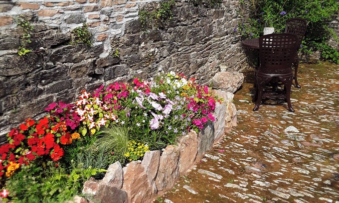 Churston Ferrers Cottage | Quiet Cottage on the Rural Edge of Brixham