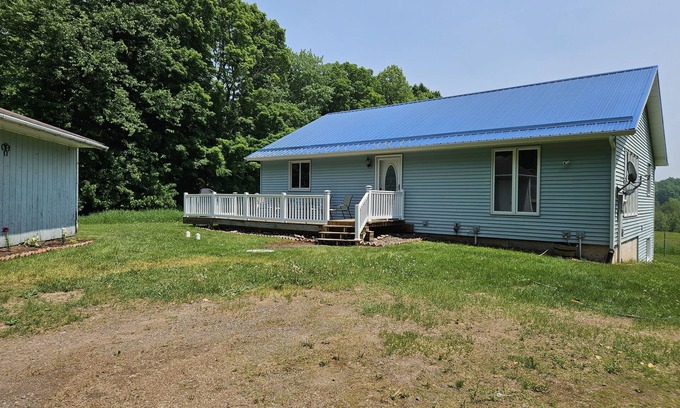 Medford House | Quiet Country Aire is what we are all about. Relaxing, peaceful, and beautiful!