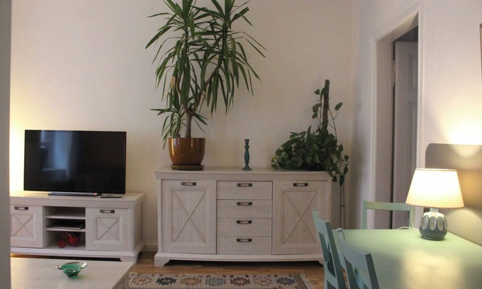 Goerlitz Apartment | Quiet & cozy apartment in Südstadt, close to the train station & free parking