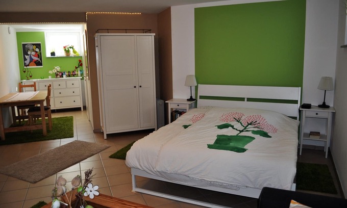 Hahnstatten Apartment | Quiet, cozy, modern equipped apartment