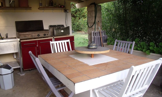 Saint-Hilaire-la-Gravelle Cottage | Quiet house near the forest for 3 people
