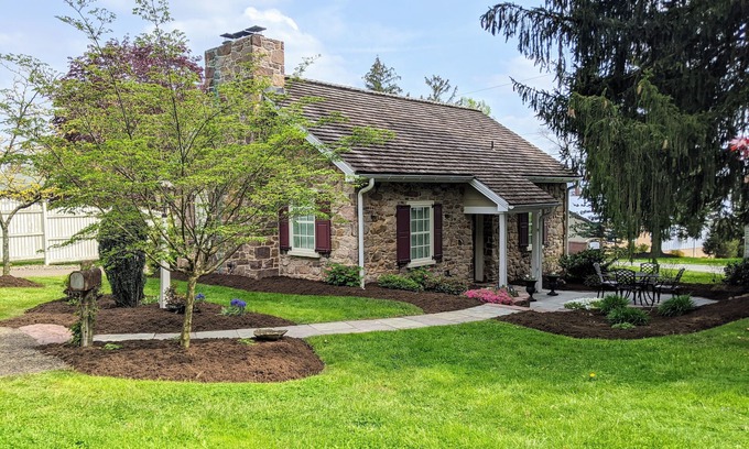 Martindale Cottage | Quiet, Historic Church, Lancaster County, PA