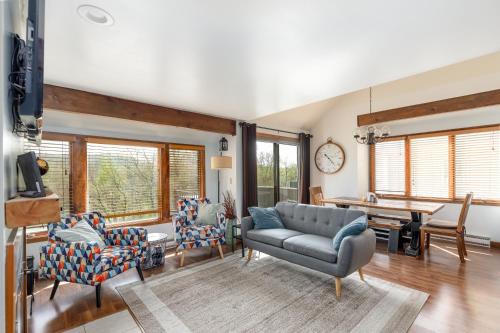 The Galena Territory House | Quiet Home Minutes from Lake Galena & Eagle Ridge