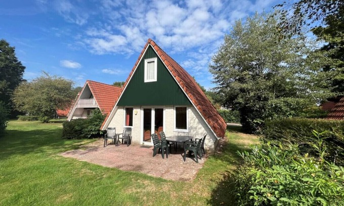 De Meene House | Quiet house on park Overijssel.