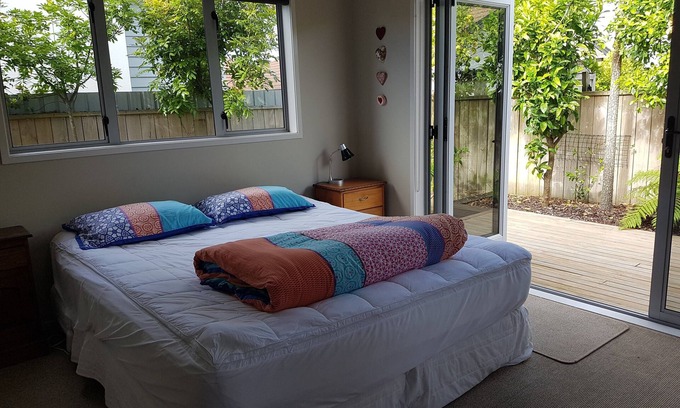 Papamoa Beach House | Quiet Papamoa Retreat for Summer Fun