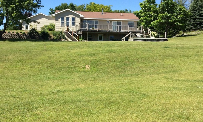 Williamsburg House | Quiet, serene countryside setting - 2 minutes to Equestrian Festival and lakes.