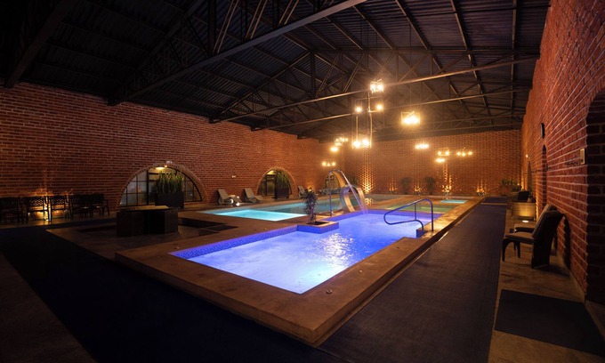 Chimborazo Province Hotel | Quindeloma Art Hotel And Gallery