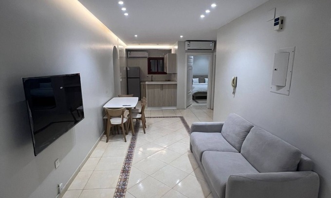 As Salamah Apartment | quite place and safen