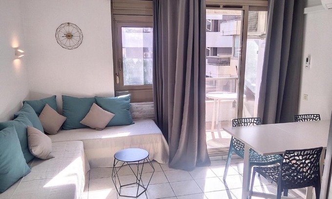 Juan-les-Pins Apartment | Résidence Graziella Studio 306