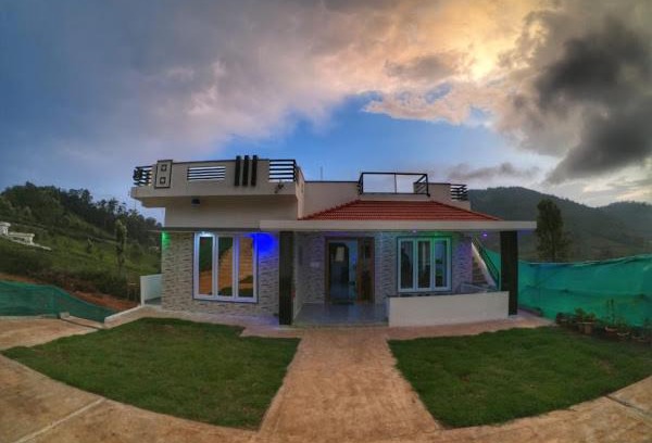 West Mere Villa | R k n Villa