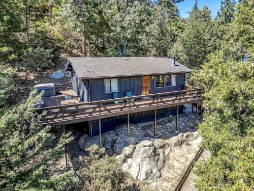 Pine Cove House | RACC00N Rock Charming Hot Tub Cabin