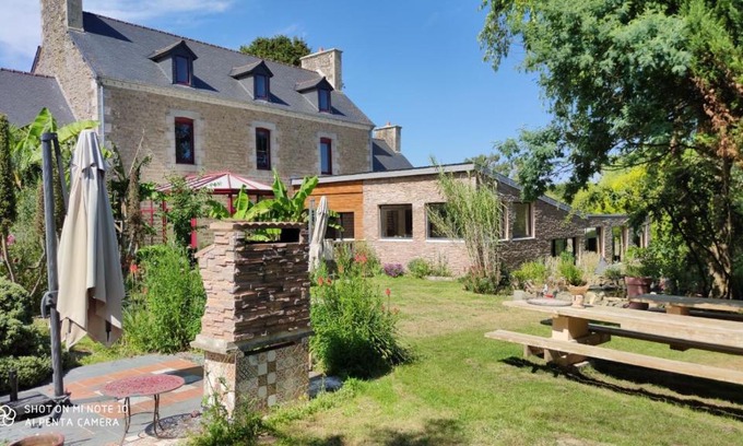 Langoat Villa | Radendour, manoir, piscine intérieure spa, billard