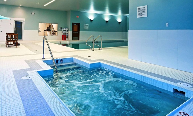 Calgary Hotel | Radisson Hotel & Conference Centre Calgary Airport