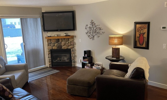 East Kootenay Condo | Radium Cozy Condo @The Peaksn