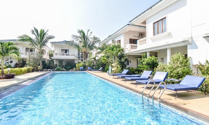 Gauravaddo House | Rainforest - Casa Azure 5 Min walk to the beach