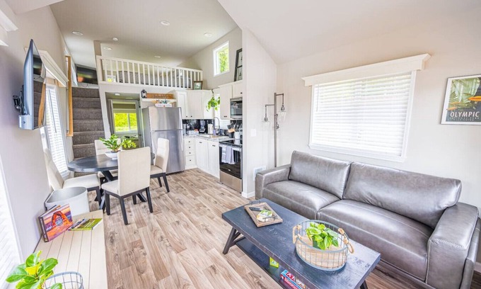Forks House | Rainforest Tiny Home Retreat #18