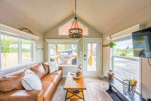 Forks Apartment | Rainforest Tiny Home Retreat 19