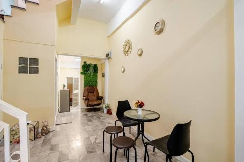 Khanna Yao Villa | Rajamangala, Lumpinee Boxing, Airport, SiamAmazing