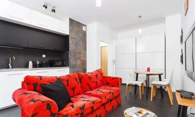 Warszawskie Apartment | Rakowicka 22J | Remote Work Apartment | Parking