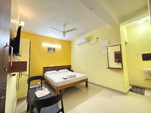 Srirangam Hotel | Ramakrishna Rooms Srirangam