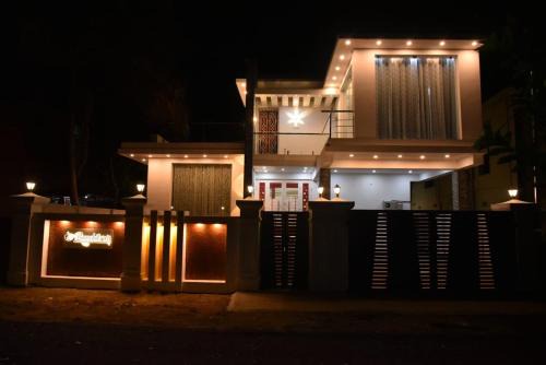 Thanjavur Villa | Ramchitra's l Hotels in Thanjavur