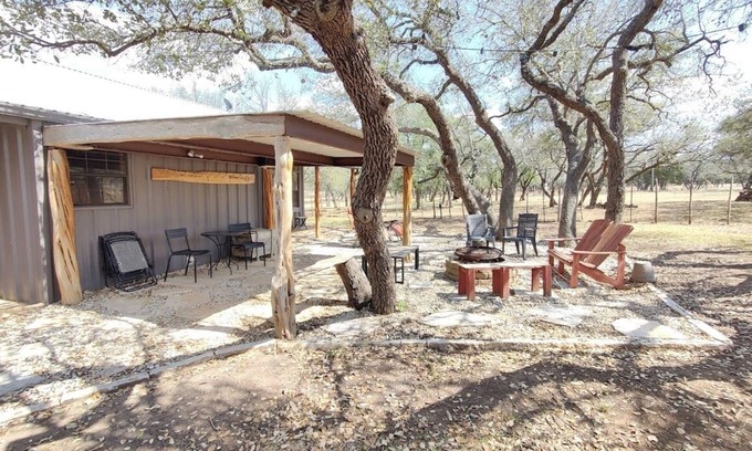 Johnson City House | Ranch Escape w/ Firepit+ 5 Minutes to Wineries