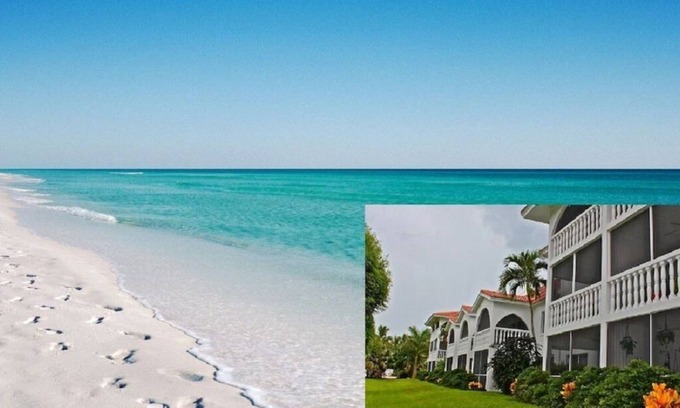 Sanibel Condo | Rare ground floor condo, just steps to the pool or to the famous Sanibel Beach.
