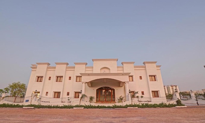 Rajkot Hotel | Ratna Vilas Palace