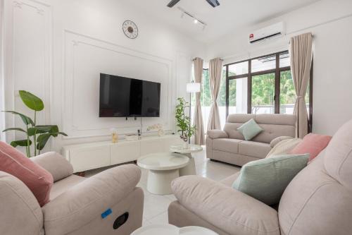 Rawang House | Rawang Corner Homestay with Arcade Game