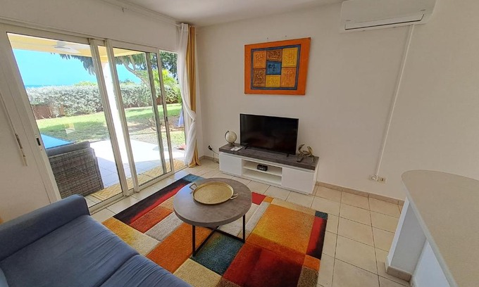 L'Autre-Bord Apartment | RDC appartement en bord de mer au son des vagues