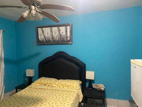 Downtown Mazatlan House | Recamara a media cuadra de la playa