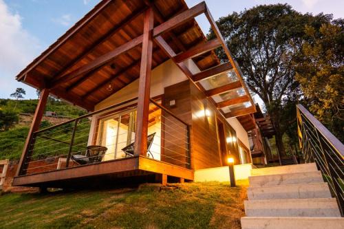 Alto Caparao Cabin | Recanto Águas Nascentes - chalé triplo - vista para as montanhas!