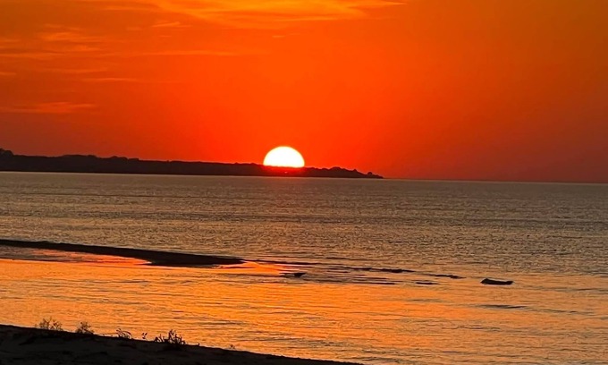Port Austin Cottage | Recently Updated Beachfront Resort Cottage #2