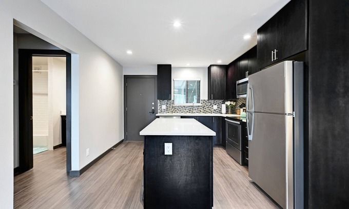 Austin Apartment | Red River Apt 5 North Univ Tx Campus/Moody Center