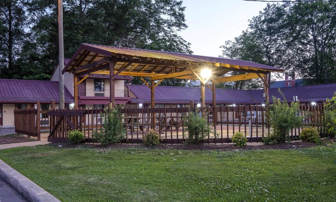 Starkville Hotel | Red Roof Inn Starkville - University