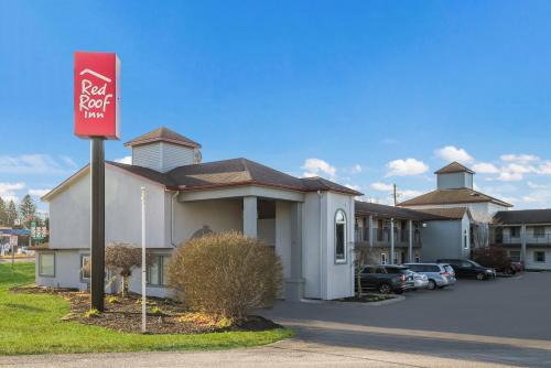 Weedsport Hotel | Red Roof Inn Weedsport