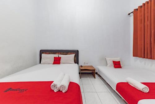 Blimbing Hotel | Reddoorz at Ciliwung Guest House Syariah