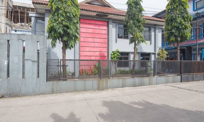 Turangga Hotel | RedDoorz @ Buah Batu 3
