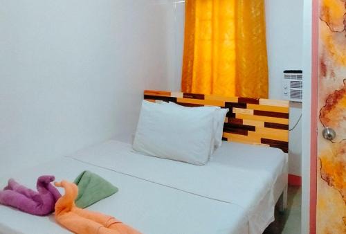 San Jose Hotel | RedDoorz @ Jmalls Island Tourist Inn Dinagat Island